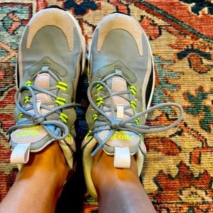 Nike air max. Good condition.